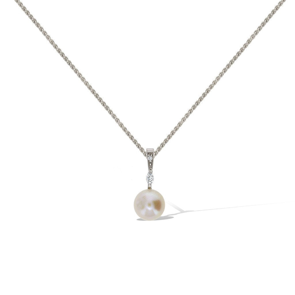 Gemvine Sterling Silver Elegant Freshwater Pearl Cubic Pendant Necklace + 18 Inch Adjustable Chain